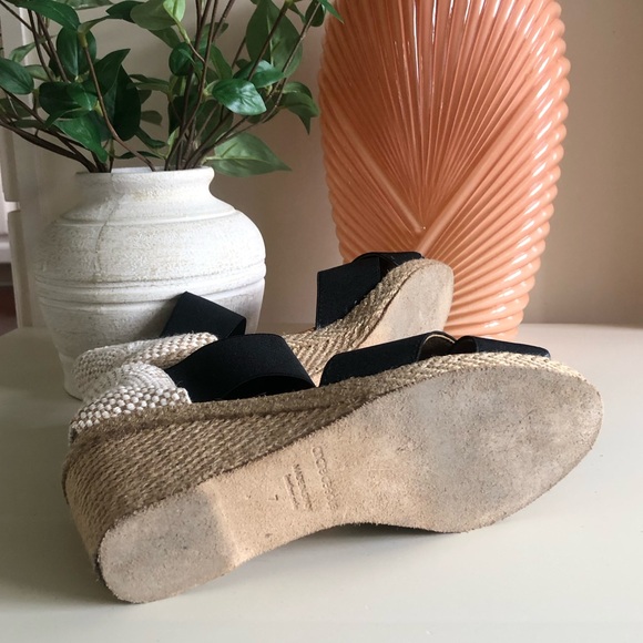 Andre Assous Espadrille Wedge Sandal Black Stretch Straps Leather Spain Size 7 - Picture 16 of 16